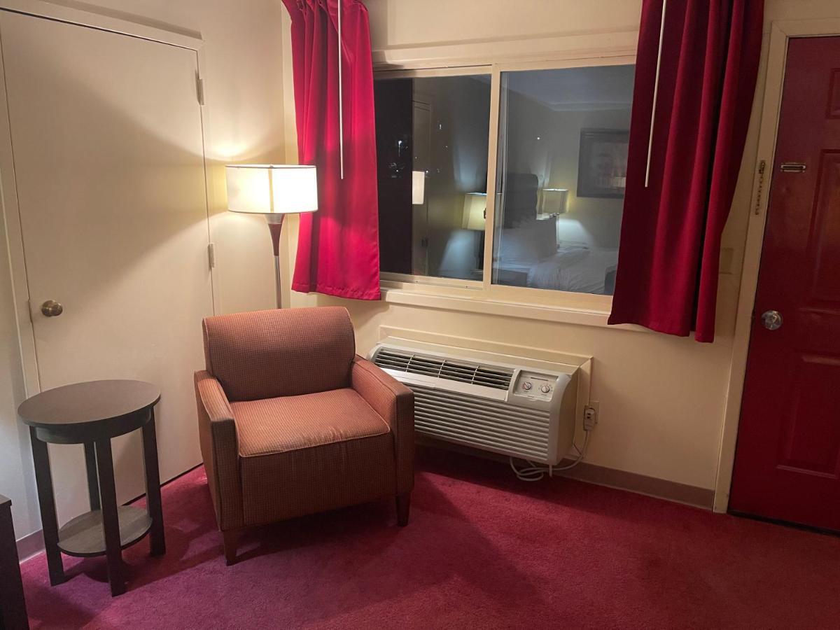 Dollinger'S Motor Inn Albion Εξωτερικό φωτογραφία