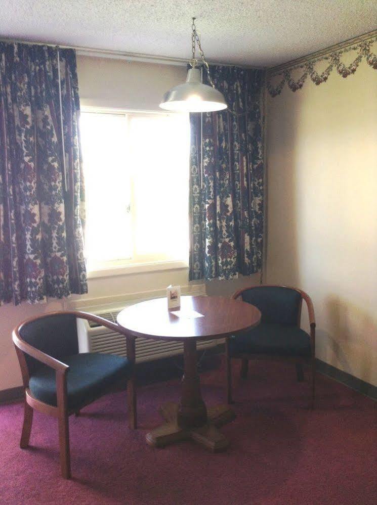 Dollinger'S Motor Inn Albion Εξωτερικό φωτογραφία